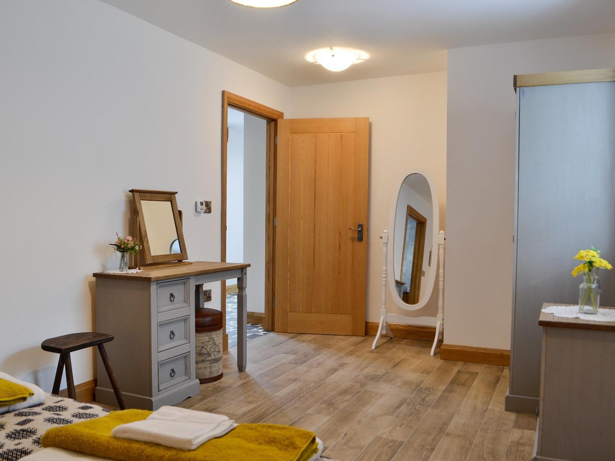 Sgubor Llwyndu Villa Betws  Kültér fotó
