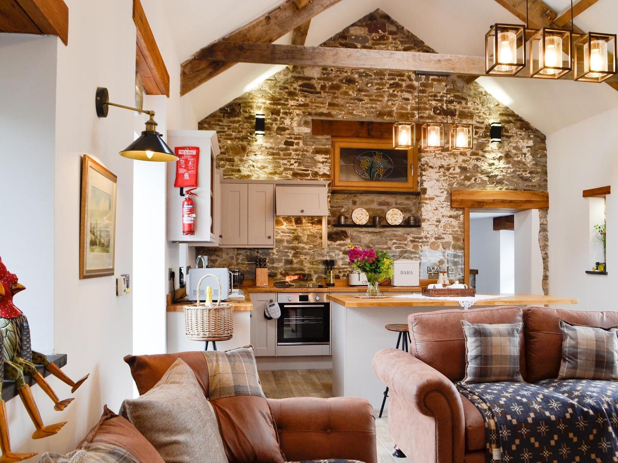 Sgubor Llwyndu Villa Betws  Kültér fotó